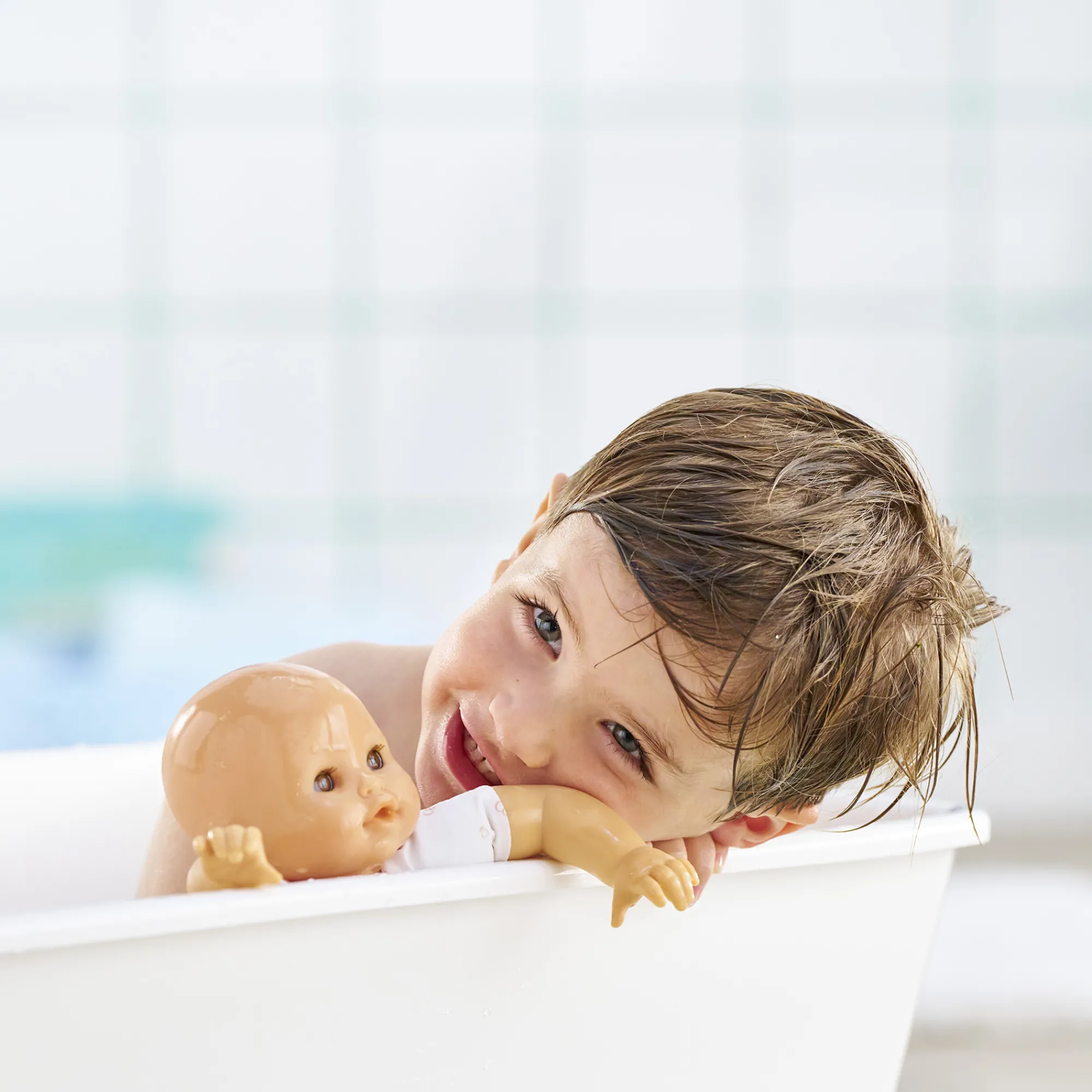 Corolle Poupon Bébé Bain Coralie - Bloomer